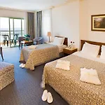 Porto Azzurro Delta 5* אוקורקאלאר