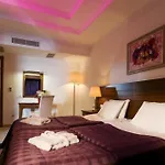 Porto Azzurro Delta 5* אוקורקאלאר