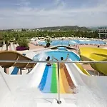 Porto Azzurro Delta 5* אוקורקאלאר
